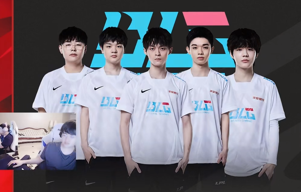 年轻球员在 年轻球员在