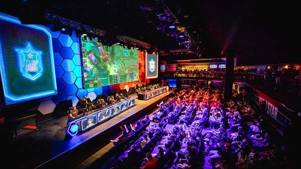 定着一个球 定着一个球