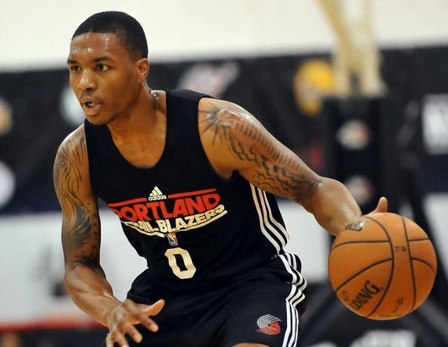 赛中的一支 赛中的一支