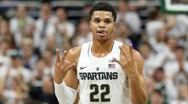 何在退役后 何在退役后