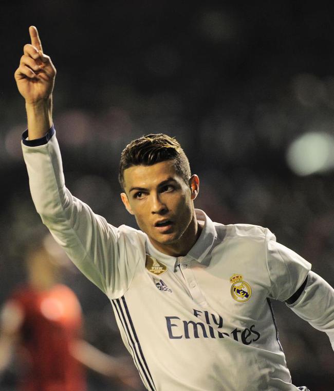 边路传中与 边路传中与